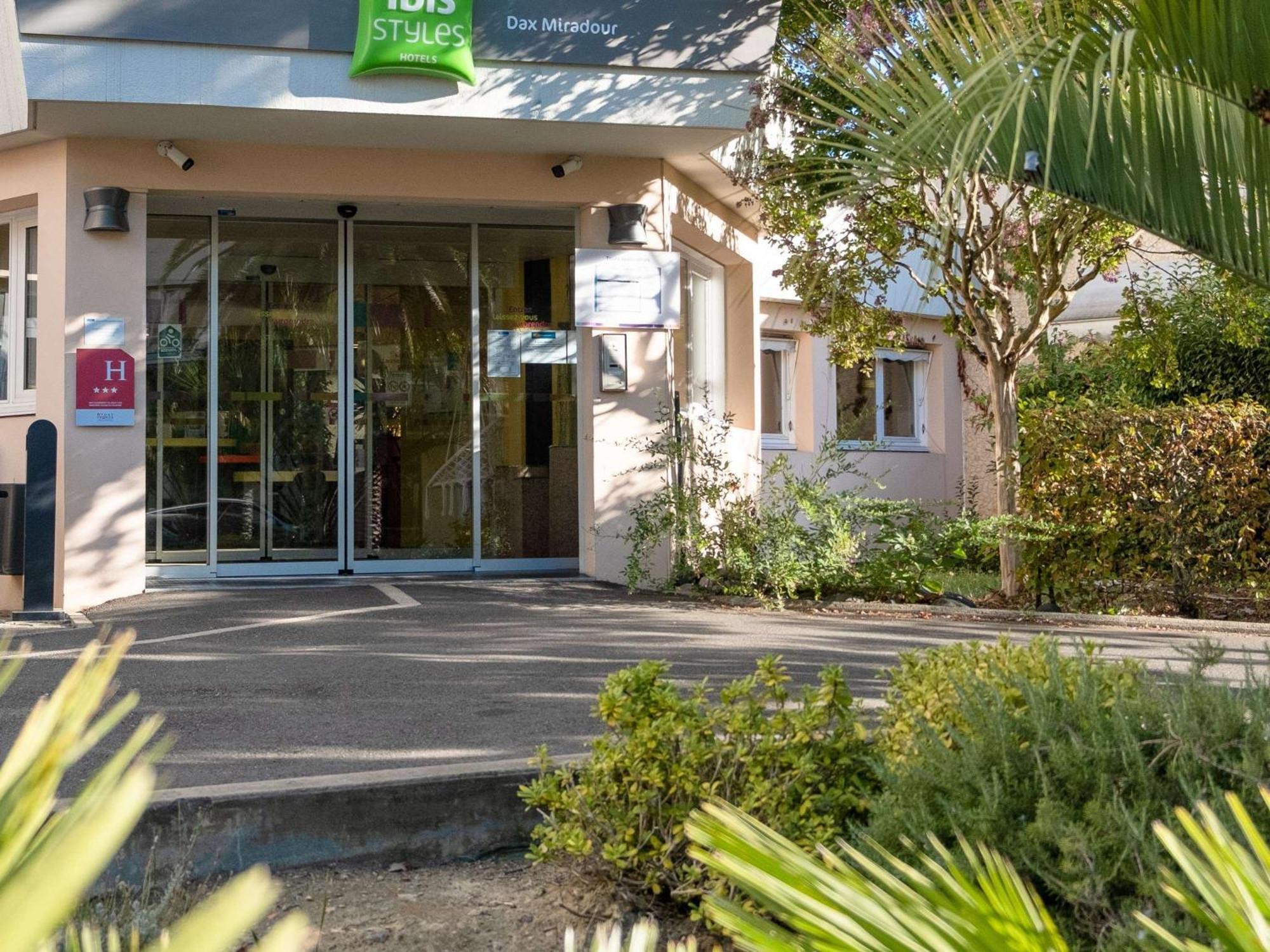 Ibis Styles Dax Centre Hotel Exterior foto